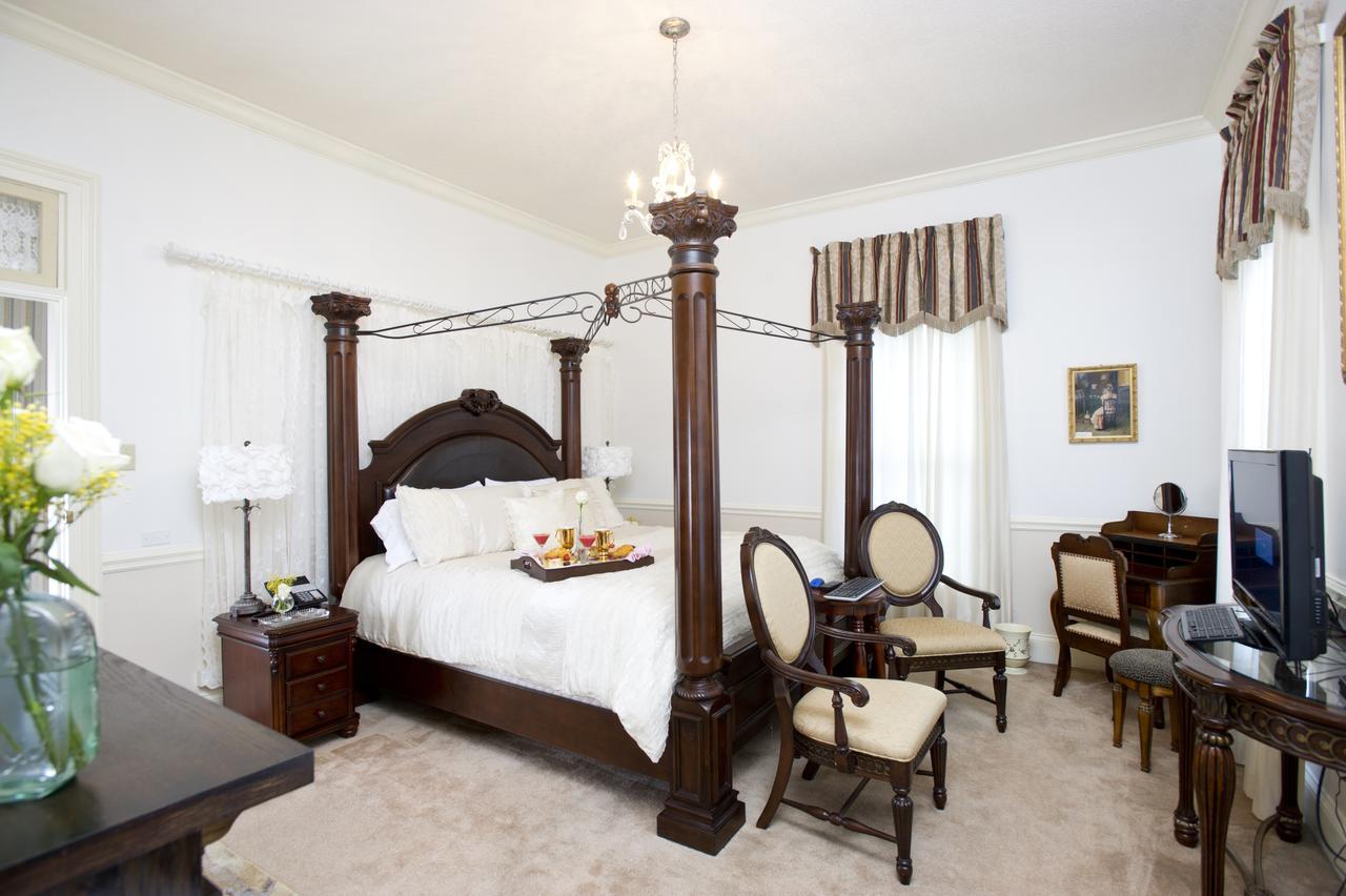 Historic Sion Bass Guest House ฟอร์ตเวน ภายนอก รูปภาพ